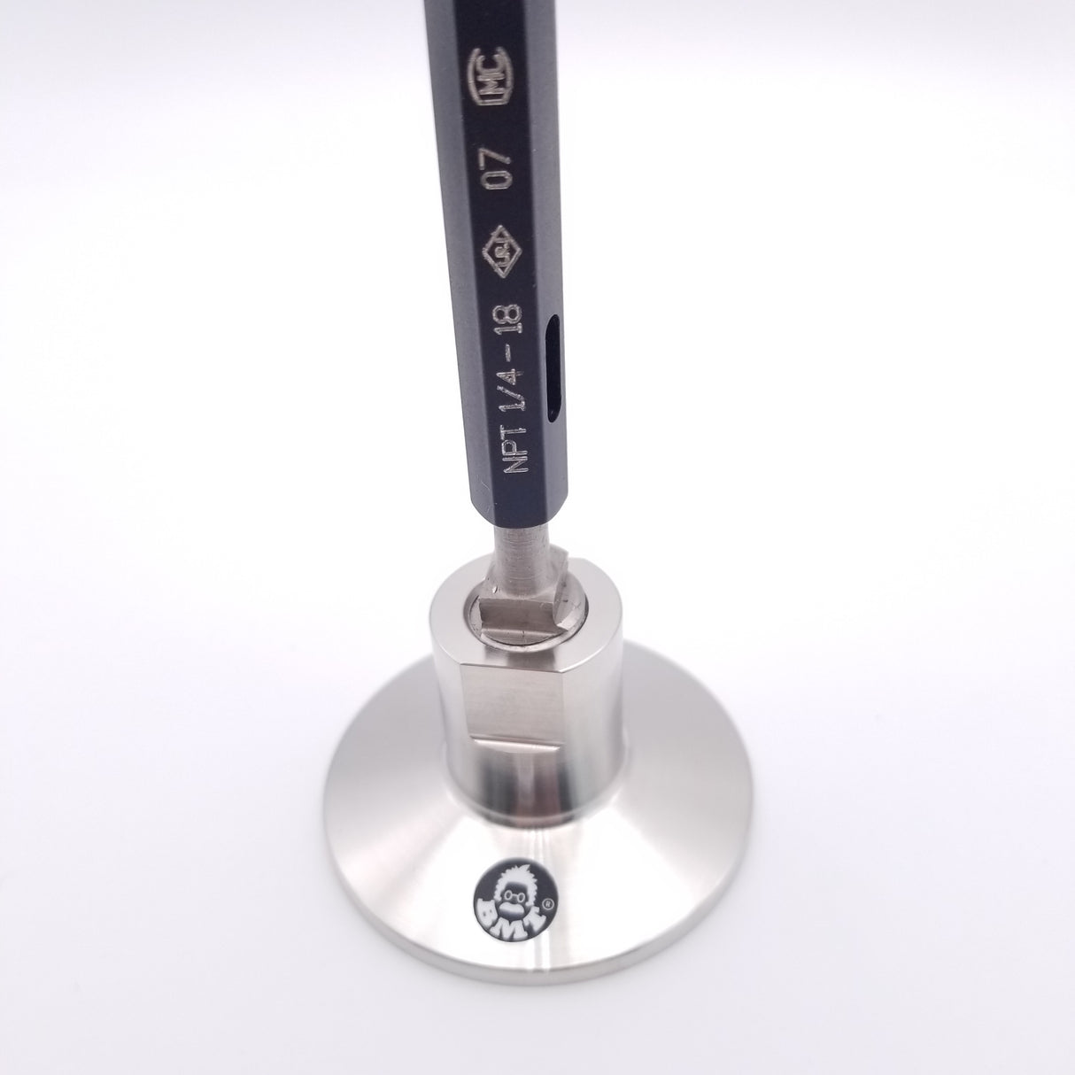 1/4" FNPT X KF40 Flange