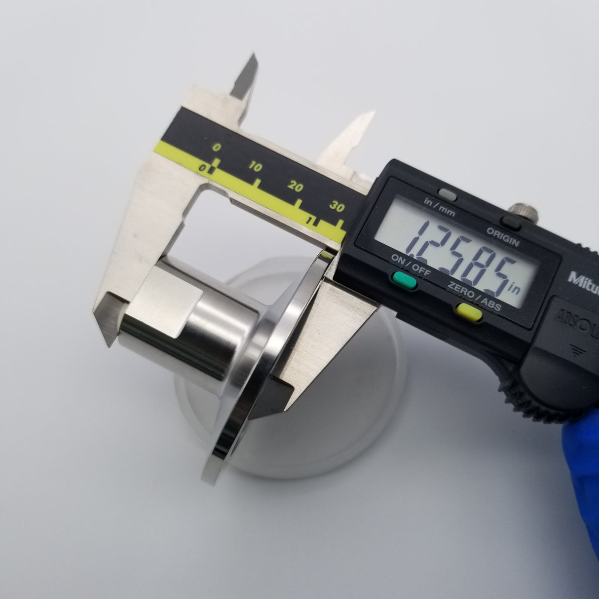 1/4" FNPT X KF40 Flange