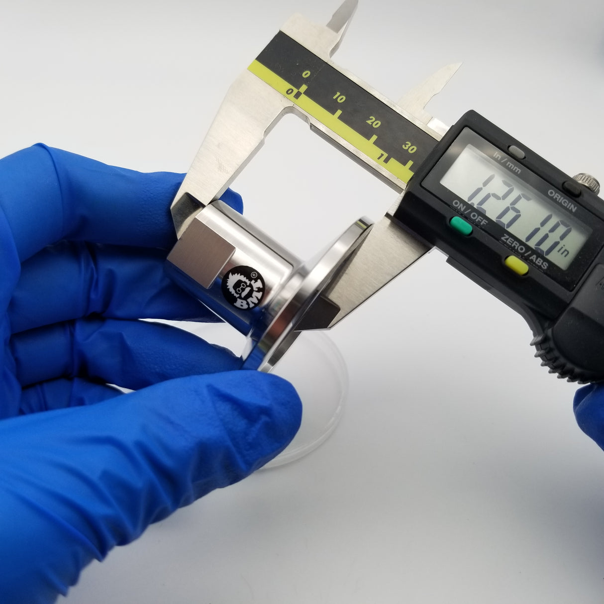 1/8" FNPT X KF40 Flange